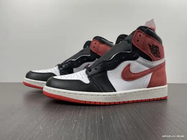 Retro 1 OG High 'Track 555088-112 Air Jordan Red' 0418